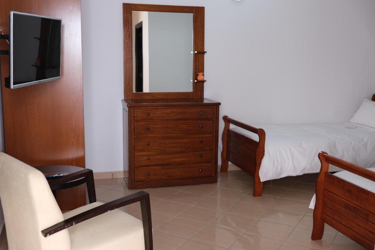 Jnane Yemma Hotel Танжер Екстериор снимка