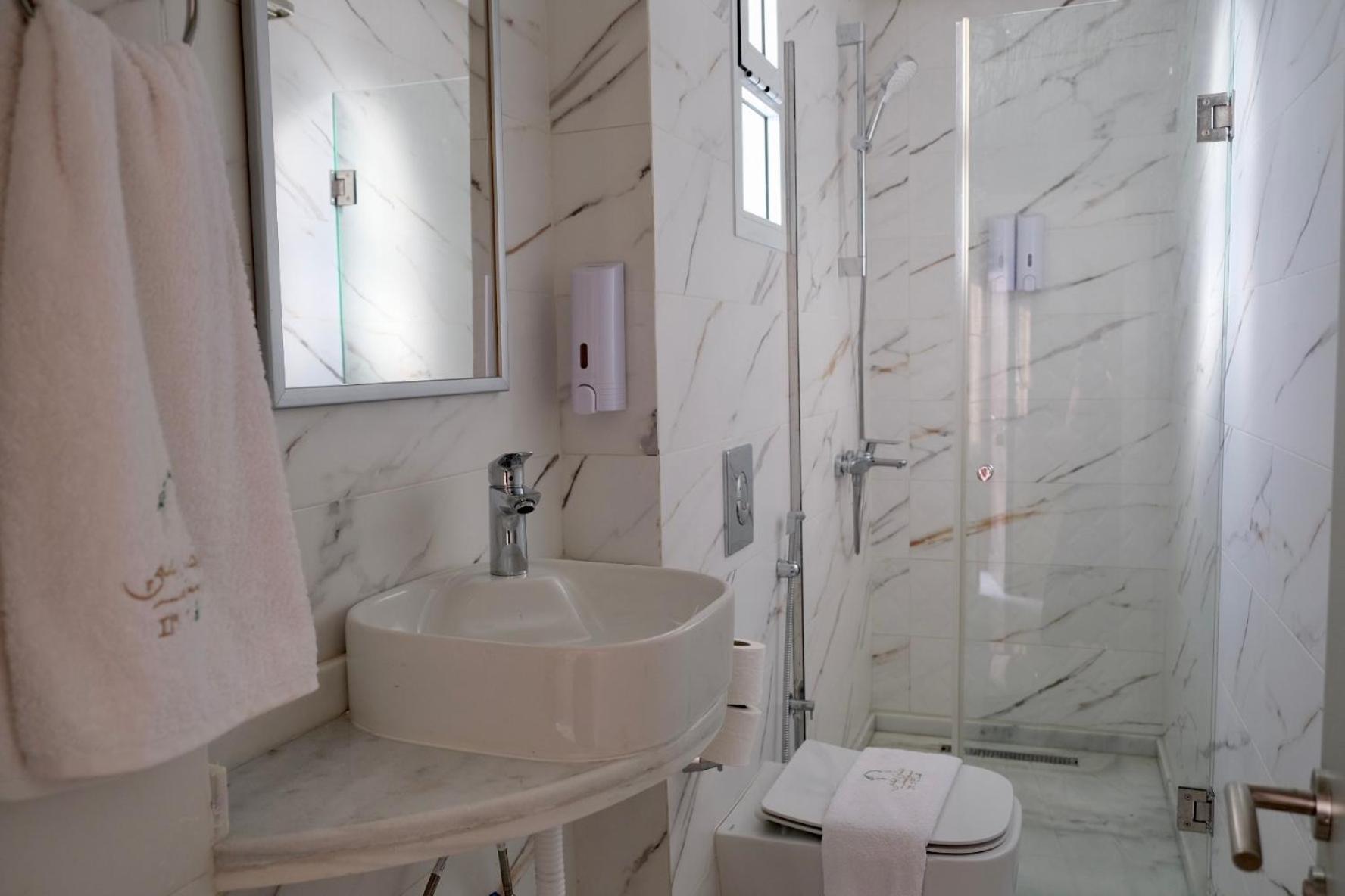 Jnane Yemma Hotel Танжер Екстериор снимка
